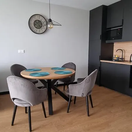 Апартаменты Sloneczne - Marynarska 10 *