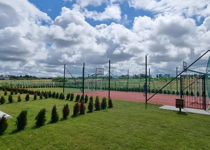 Sloneczne - Marynarska 10 *